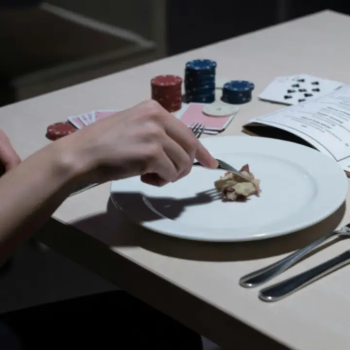 Speciální večerní menu české kuchyně servírované při pokerovém večeru v restauraci.